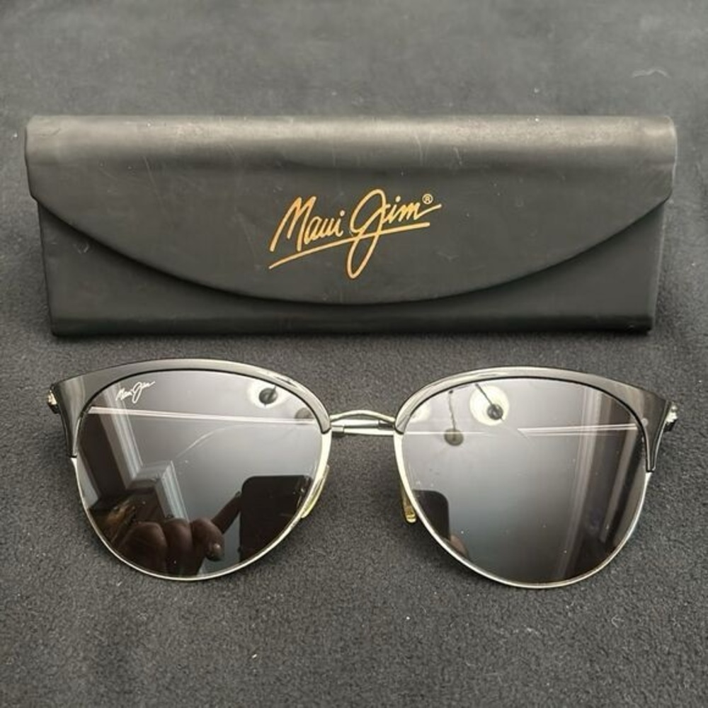 Maui JIM sunglasses  THE OLILI